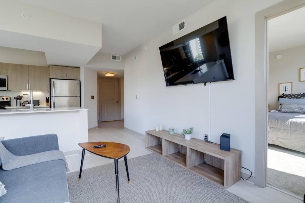 Amazing 2Br Apartment At Crystal City Arlington Kültér fotó